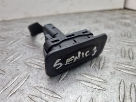 Renault Scenic III -  Grand scenic III Tailgate opening switch 8200076258F