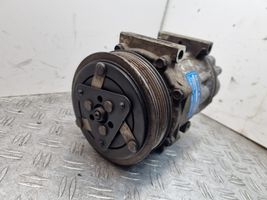 Ford Focus Ilmastointilaitteen kompressorin pumppu (A/C) 3M5H19D629HD