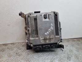 Renault Laguna III Sterownik / Moduł ECU 8200726880