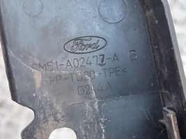 Ford Focus Panel wykończeniowy błotnika 8M51A02477AB
