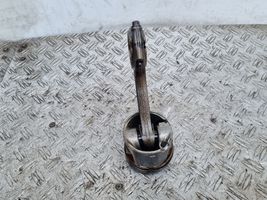 Volvo V40 Piston avec bielle 82L175