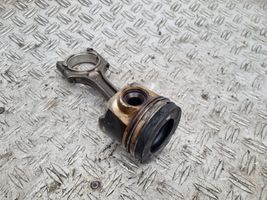 Volvo V40 Piston avec bielle 82L175