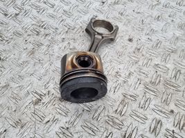 Volvo V40 Piston avec bielle 82L175