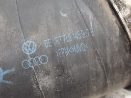 Volkswagen Touareg I Interkūlerio žarna (-os)/ vamzdelis (-iai) 7L6145967B