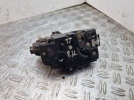 Audi TT Mk1 Serratura portiera anteriore 8N2837015B