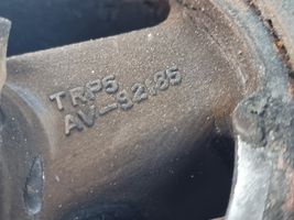 Toyota Verso Vaihdelaatikon kiinnitys AV92185
