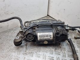 Audi Q7 4L Compressore/pompa sospensioni pneumatiche 7L8616006A