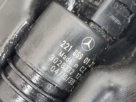 Mercedes-Benz C W204 Zbiornik płynu do spryskiwaczy szyby przedniej / czołowej A2048601560