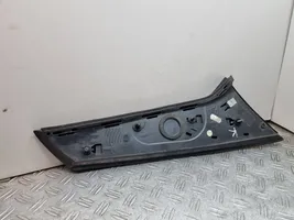 Opel Astra K Takaluukun koristelista 332155568