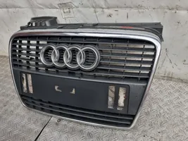 Audi A4 S4 B7 8E 8H Griglia superiore del radiatore paraurti anteriore 8E0853651J