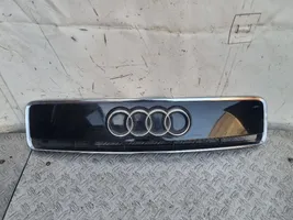 Audi A2 Etusäleikkö 8Z0853321