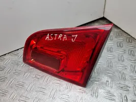 Opel Astra J Luci posteriori del portellone del bagagliaio 13282249