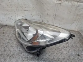 Opel Corsa D Lampa przednia 13392707