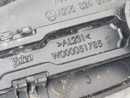 Mercedes-Benz E W213 Ramię wycieraczki szyby przedniej / czołowej A2138200244