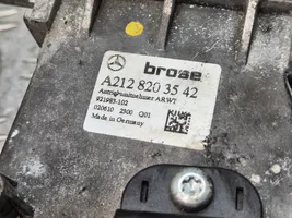 Mercedes-Benz E W212 Siłownik elektryczny podnoszenia klapy tylnej / bagażnika A2128203542