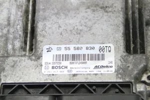 Opel Corsa D Calculateur moteur ECU 55580830