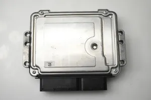 Suzuki Vitara (LY) Sterownik / Moduł ECU 3391053S00