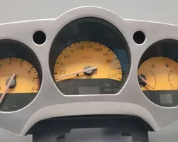 Nissan Murano Z50 Compteur de vitesse tableau de bord 68240CA000