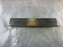 Jaguar XJ X351 Front sill trim cover 156000582A