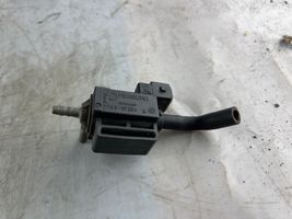 Jaguar XJ X351 Vacuum valve 