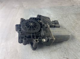 Audi A4 S4 B6 8E 8H Etuoven ikkunan nostomoottori 4B0959802