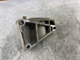 Opel Astra H Wspornik / Mocowanie łożyska podpory wału napędowego 55184510