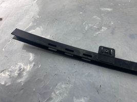 Opel Astra H Takaoven tuulilasin kisko 24468342