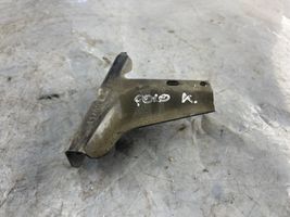 Volkswagen Polo IV 9N3 Supporto di montaggio del parafango 6Q0821141