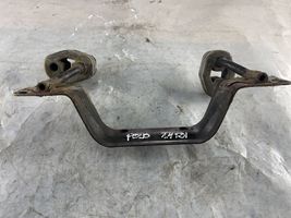 Volkswagen Polo IV 9N3 Staffa/supporto di montaggio della marmitta 6Q0253461B