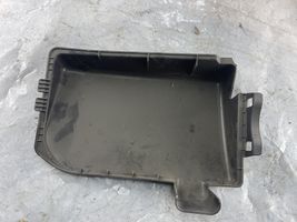 Volkswagen Polo IV 9N3 Couvercle de boîtier de batterie 6Q0915429B