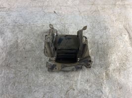 Audi A3 S3 8P Etupuskurin kannake 8p0807133