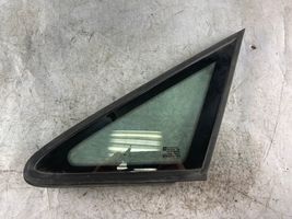Opel Zafira A Fenêtre latérale avant / vitre triangulaire (4 portes) 