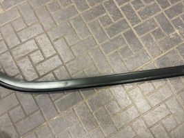 Mercedes-Benz E W210 Rivestimento vetro lato posteriore 