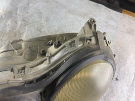 Mercedes-Benz E W210 Lampa przednia 14434500