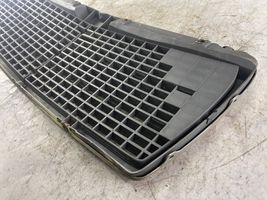 Mercedes-Benz E W210 Grille de calandre avant 2108880023