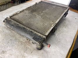 Mercedes-Benz E W124 Radiateur de refroidissement 217235218236