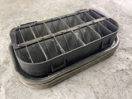 Volkswagen PASSAT B5.5 Quarter panel pressure vent 4a0819181