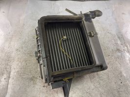 Mitsubishi Pajero Sport I Gaisa kondicioniera radiators (salonā) Mr250593