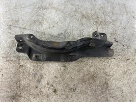 Mitsubishi Pajero Sport I Staffa del pannello di supporto del radiatore parte superiore MR469702