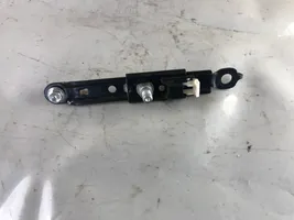 Toyota Auris 150 Rail de réglage hauteur de ceinture de sécurité E563003