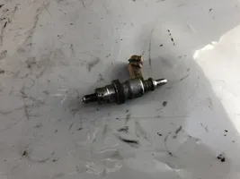 Toyota Auris 150 Injecteur de carburant 2371026010