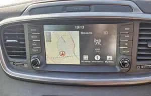 KIA Sorento Radio/CD/DVD/GPS-pääyksikkö 96560C5ED