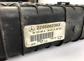 Mercedes-Benz SL R230 Jäähdyttimen lauhdutin A2205002303