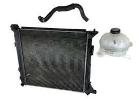 Hyundai Tucson TL Coolant radiator 25310D7000