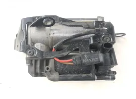 Mercedes-Benz E W213 Ilmajousituksen kompressoripumppu 443020019