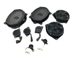 Lexus RX 330 - 350 - 400H Zestaw audio 861600W560