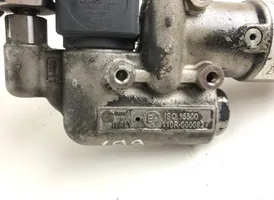 Volkswagen PASSAT B6 Regulator ciśnienia paliwa 3C0906011E