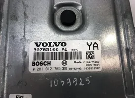 Volvo V70 Moottorin ohjainlaite/moduuli 0281012765