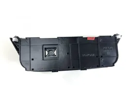 Toyota RAV 4 (XA40) Panel klimatyzacji 5590042410