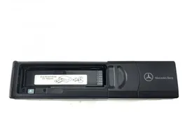 Mercedes-Benz SL R230 CD/DVD-vaihdin A2208274642